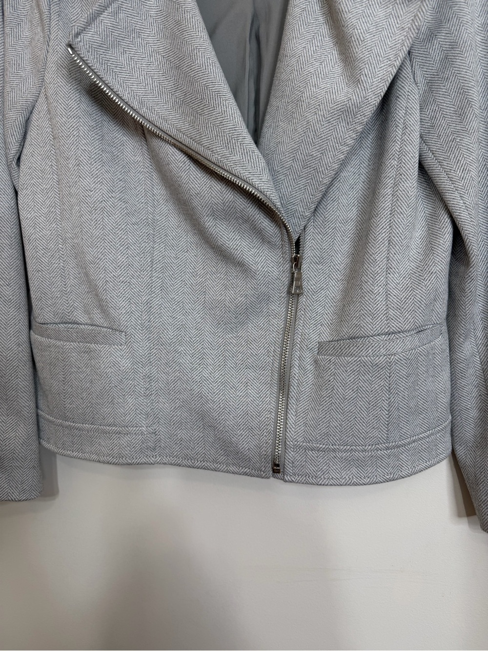 Ann Taylor Herringbone Moto Jacket Gray Asymmetrical Zip Size S - Picture 5 of 10
